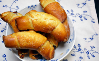 Apple Tart Crescent Rolls