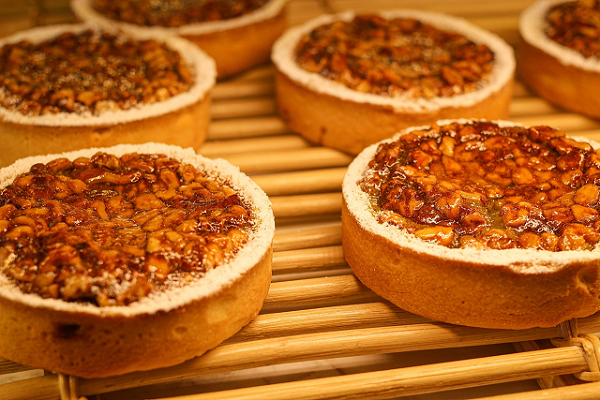 Apple Walnut Tart
