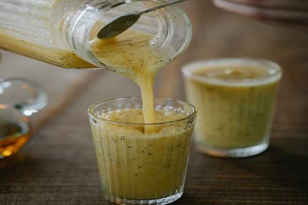 Cashew fruit juice from cashew apple