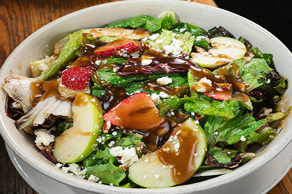 Chicken salad with apples